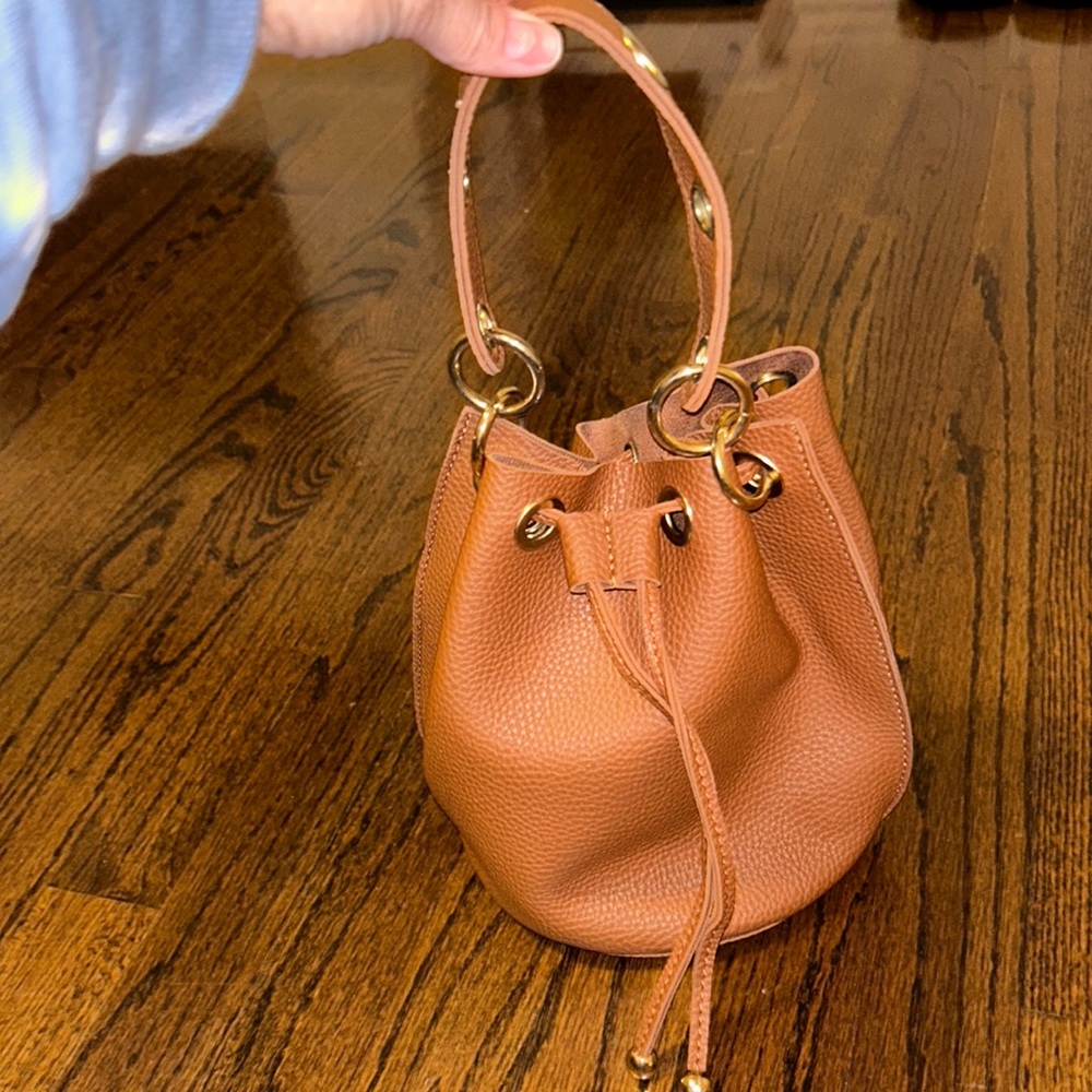 Brand small/medium arm bag